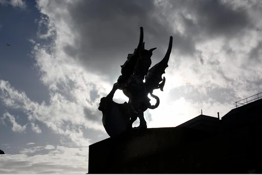 London dragons  - a private walking tour in the City of London 