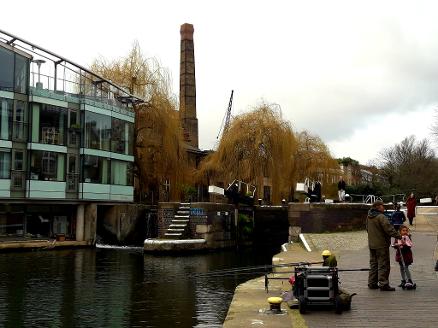 Regents Canal - a guided London walk